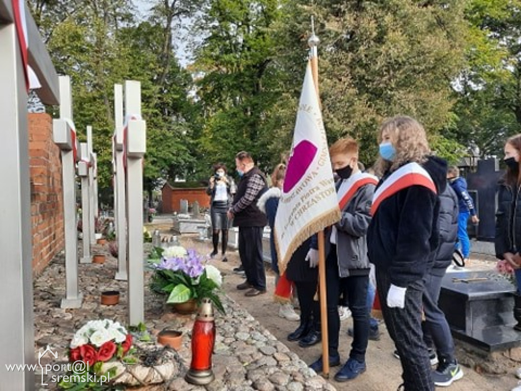 81. rocznica rozstrzelania 17 mieszkańców Ziemi Ksiąskiej i Dolskiej