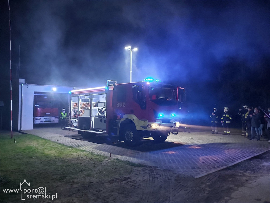Nowy wóz strażacki OSP Chrząstowo