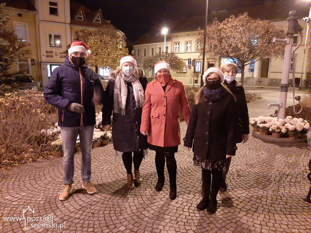Dolsk. Kolędy na rynku