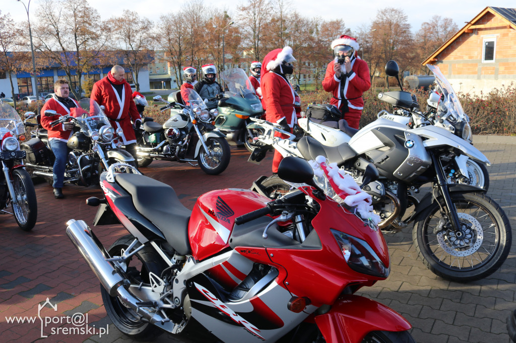 Mikołaje na motorach wspierają Piotra
