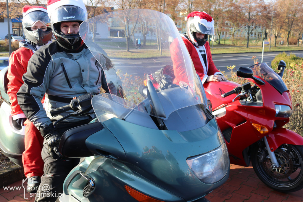 Mikołaje na motorach wspierają Piotra