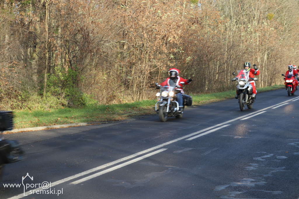 Mikołaje na motorach wspierają Piotra