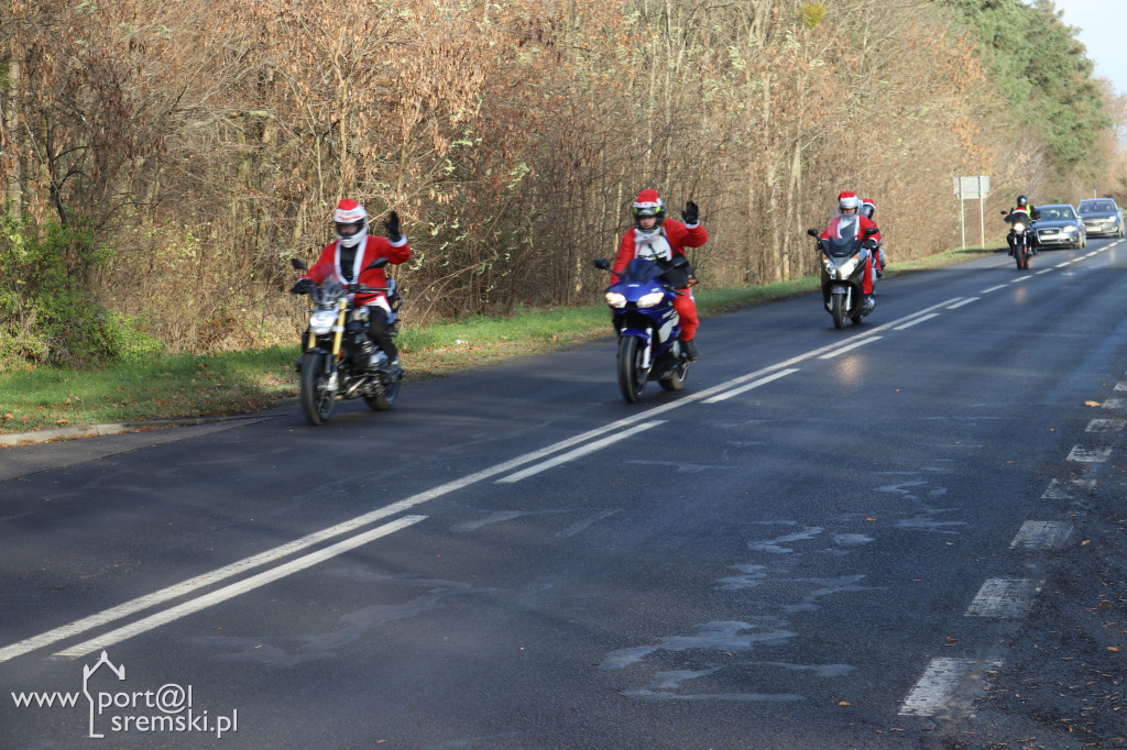Mikołaje na motorach wspierają Piotra