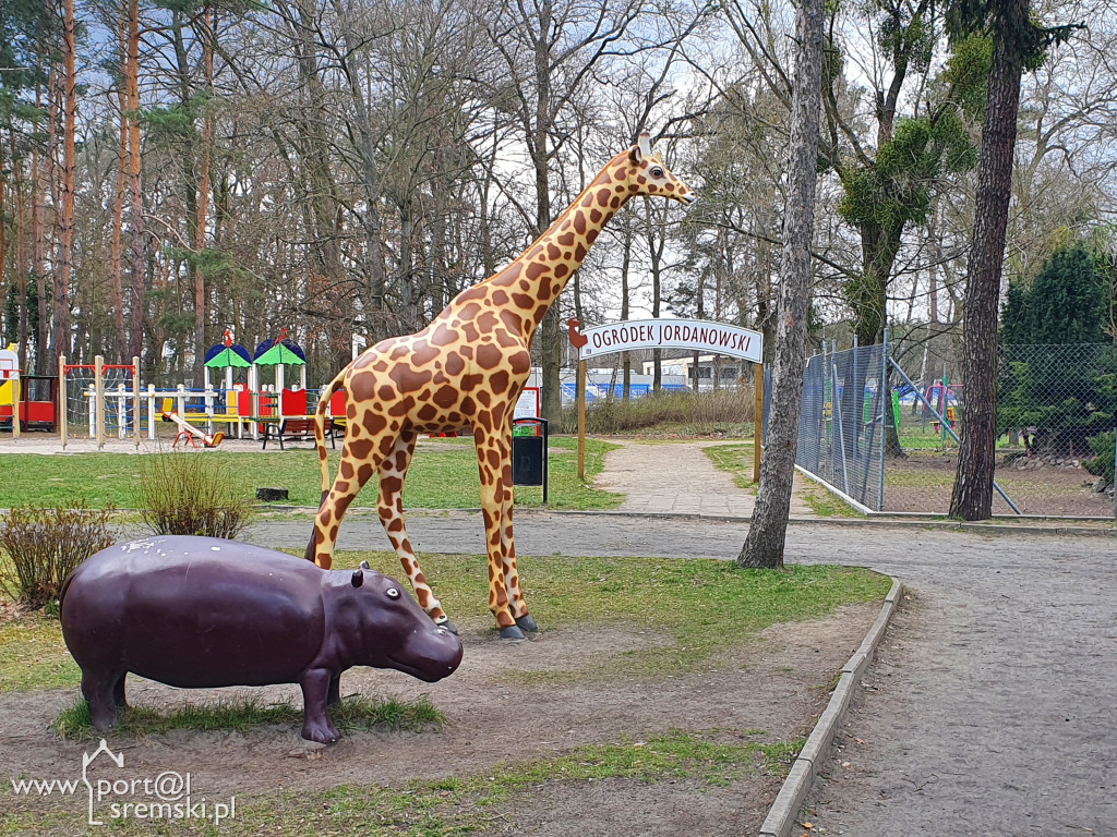 W ten wyjątkowy dzień wypada odwiedzić mieszkańców Śremskiego Zoo