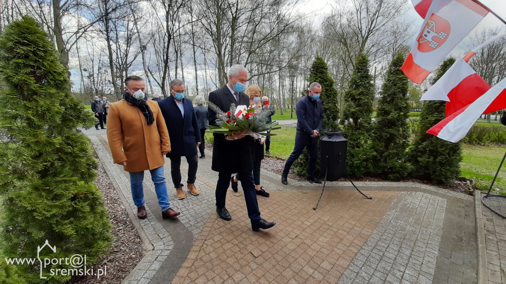Śremianie pamiętają o Ofiarach Zbrodni Katyńskiej i dzisiaj oddają im hołd