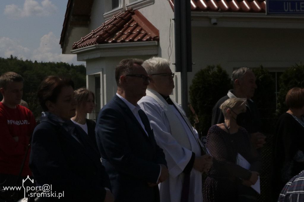 Uroczyste poświęcenie i odsłonięcie figury w Szymanowie z okazji 100. rocznicy