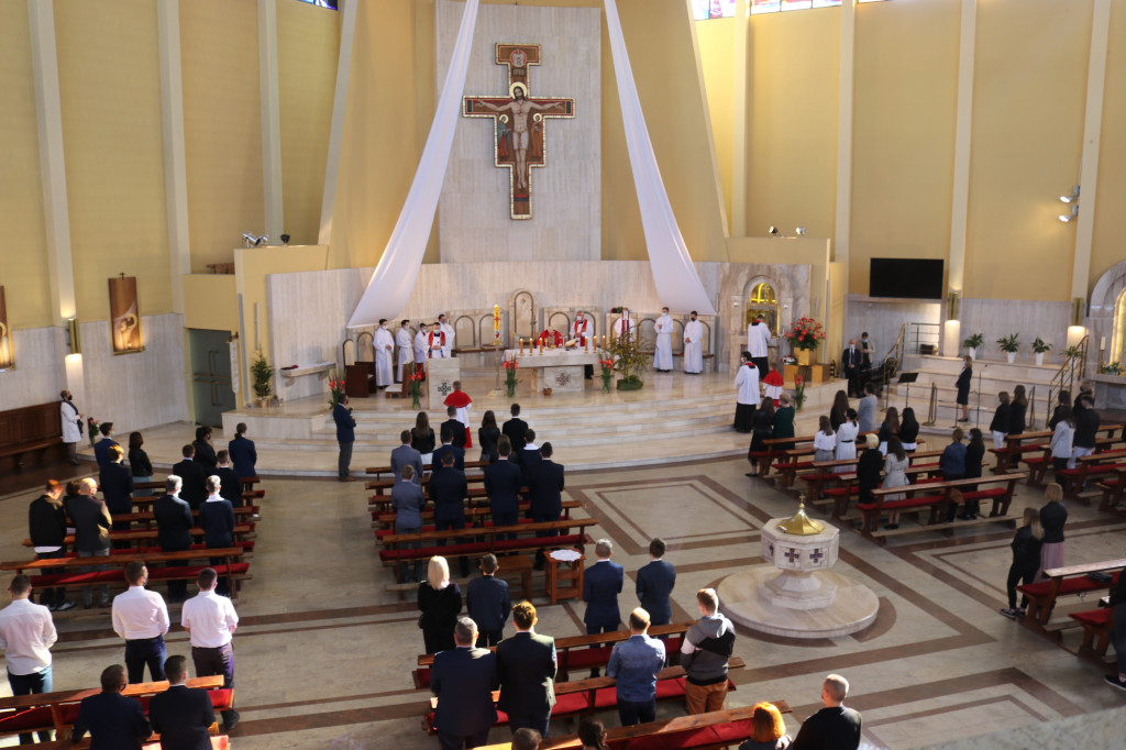 Bierzmowanie na Jezioranach