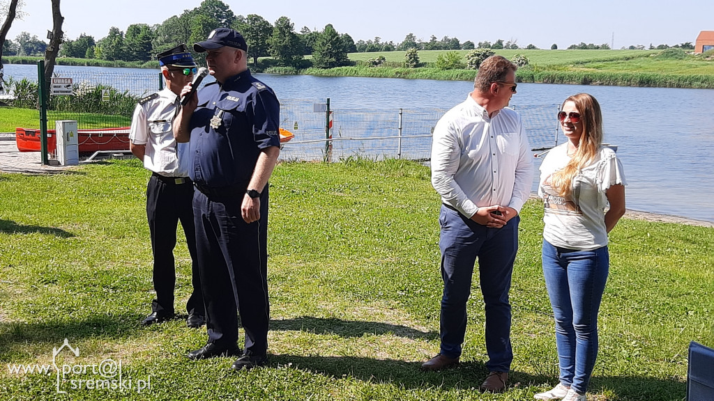 Tak rozpoczęło się spotkanie służb i dzieci odnośnie bezpiecznych wakacji