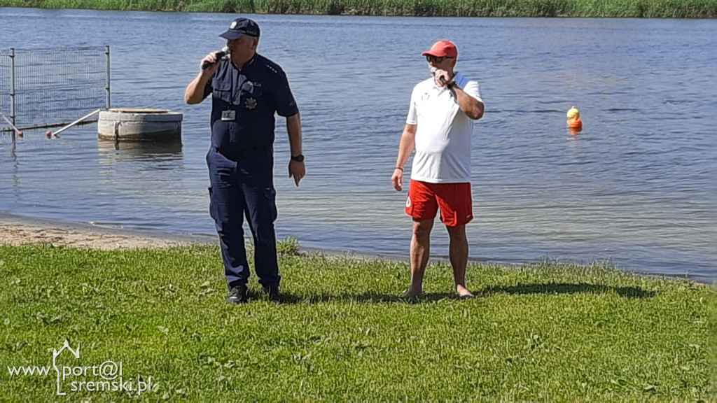 Tak rozpoczęło się spotkanie służb i dzieci odnośnie bezpiecznych wakacji