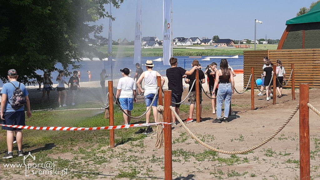 Tak rozpoczęło się spotkanie służb i dzieci odnośnie bezpiecznych wakacji