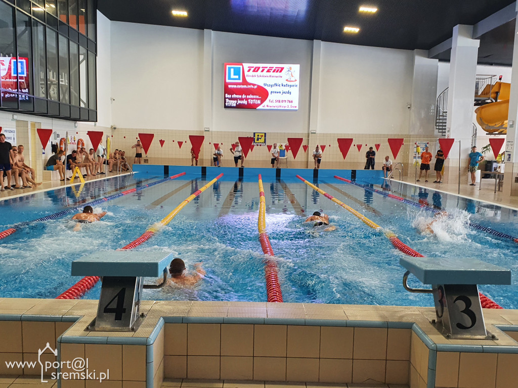 W Śremskim Sporcie odbyły się Mistrzostwa Wielkopolski PSP w Pływaniu