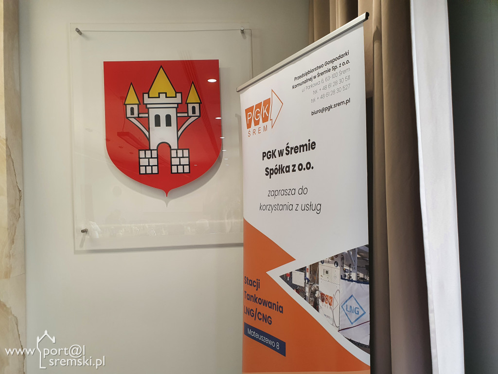 Uroczyste wręczenie medali i dyplomów pracownikom PGK w Śremie