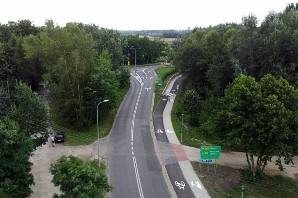 Ścieżki pieszo-rowerowe do Zbrudzewa i w kierunku Mechlina ukończone! Jak efekty?