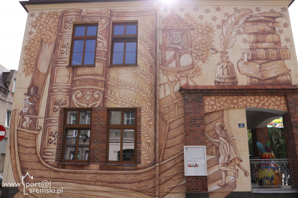 Wyjątkowy muzyczny mural już zdobi ulice Starówki w Śremie