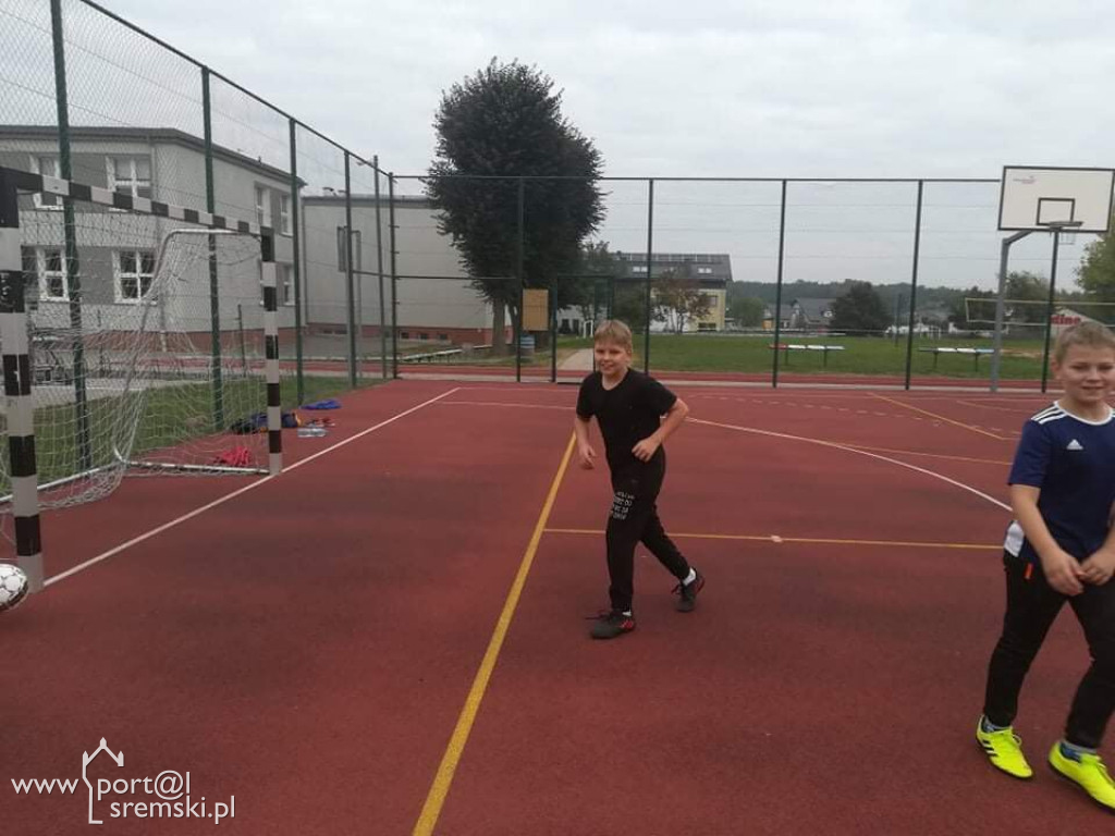 Nochowo na Sportowo. Dzieci oraz młodzież rywalizowały o Puchar Sołtysa i nagrody