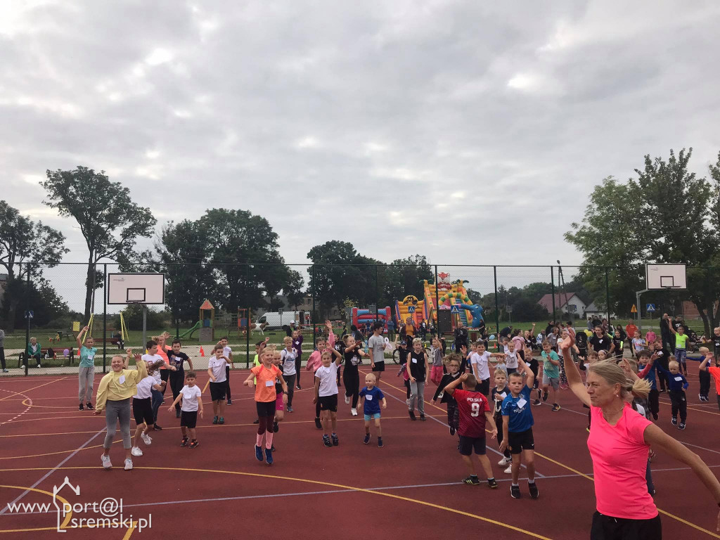 Nochowo na Sportowo. Dzieci oraz młodzież rywalizowały o Puchar Sołtysa i nagrody