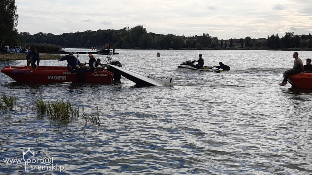 Motorowodniacy ścigali się w Rogoźnie
