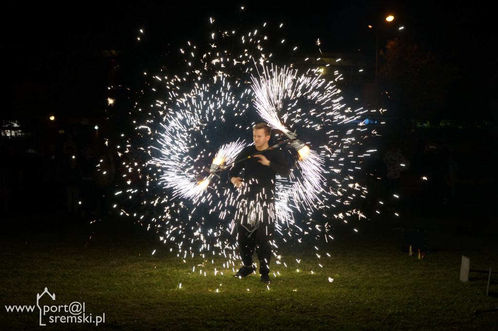 Pokaz Ognia z okazji 70-lecia Spółdzielni Mieszkaniowej