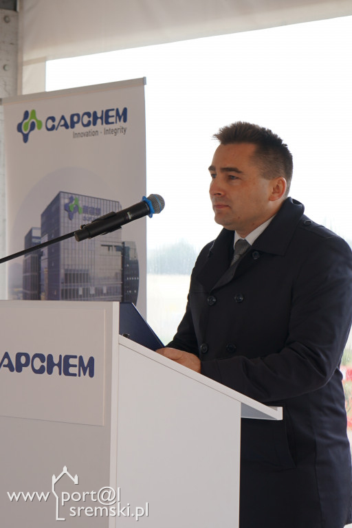Poświęcenie i wmurowanie kamienia węgielnego - Capchem Śrem