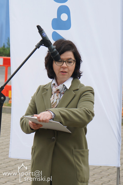 Poświęcenie i wmurowanie kamienia węgielnego - Capchem Śrem