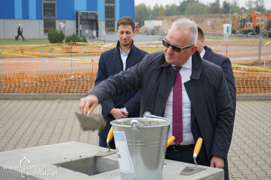Poświęcenie i wmurowanie kamienia węgielnego - Capchem Śrem