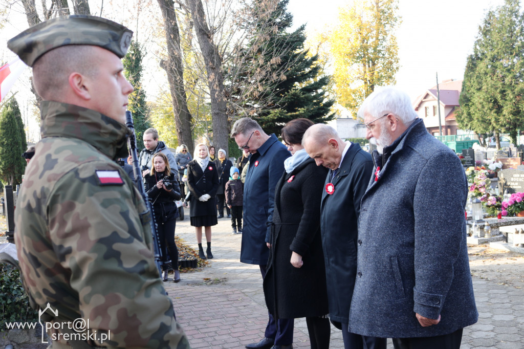 11 listopada śremianie złożyli kwiaty