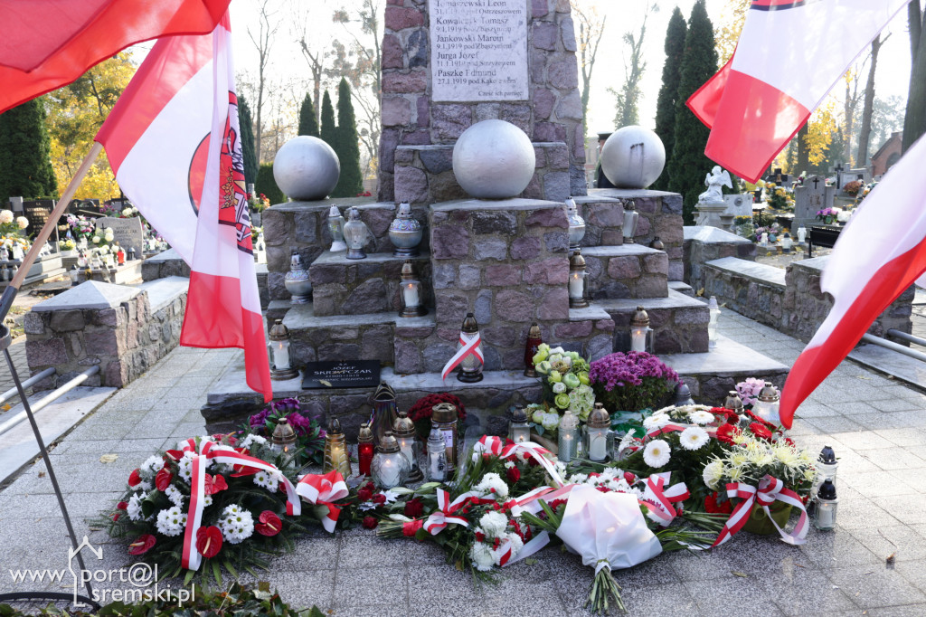 11 listopada śremianie złożyli kwiaty