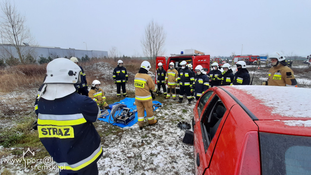 Ćwiczenia strażaków