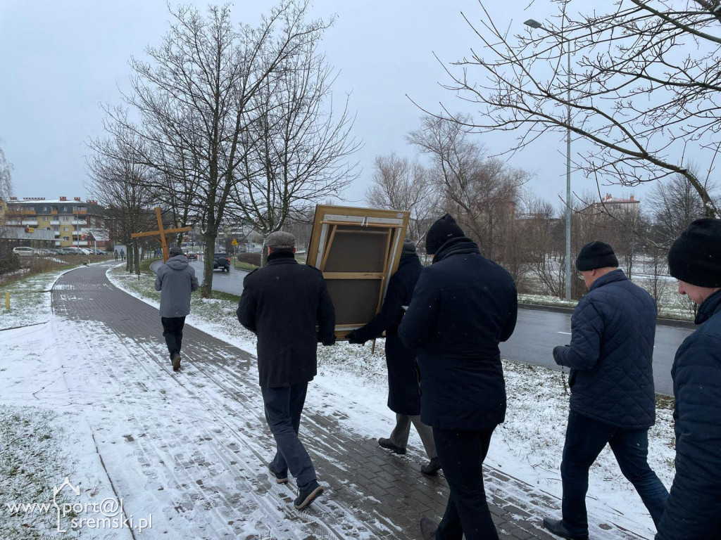 Niestraszny im śnieg i mróz – oddali hołd Obozowi Wielkiej Polski