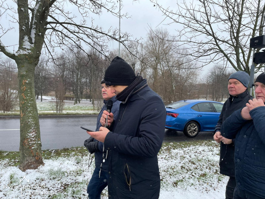 Niestraszny im śnieg i mróz – oddali hołd Obozowi Wielkiej Polski