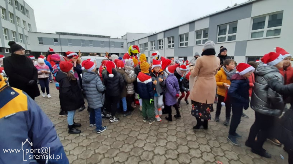 Motomikołaje z ZSP odwiedzili uczniów