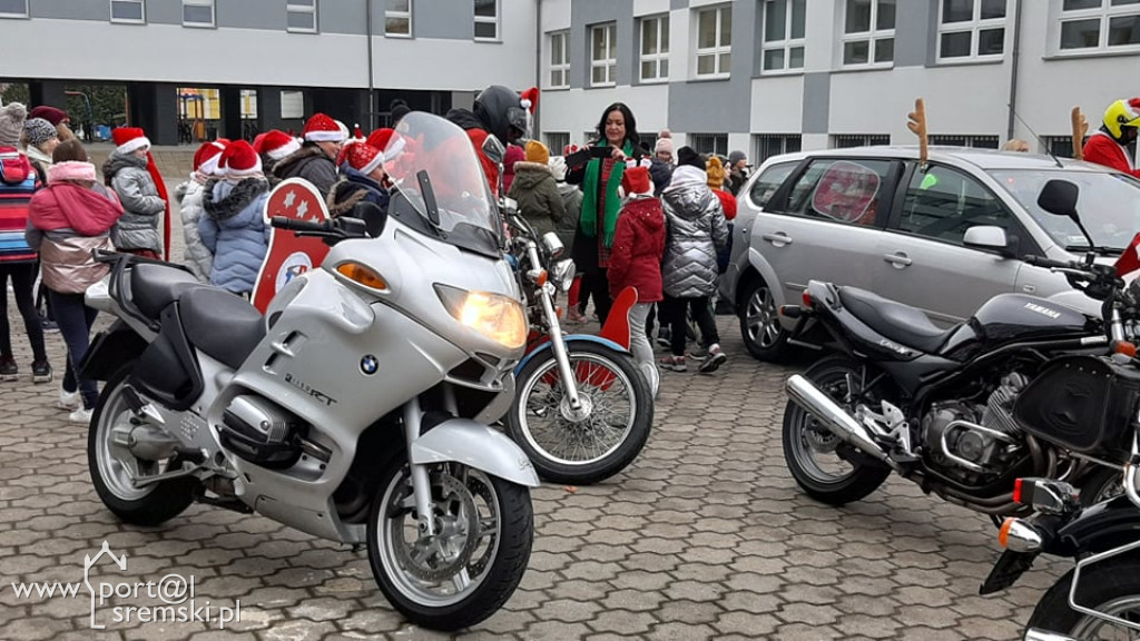 Motomikołaje z ZSP odwiedzili uczniów