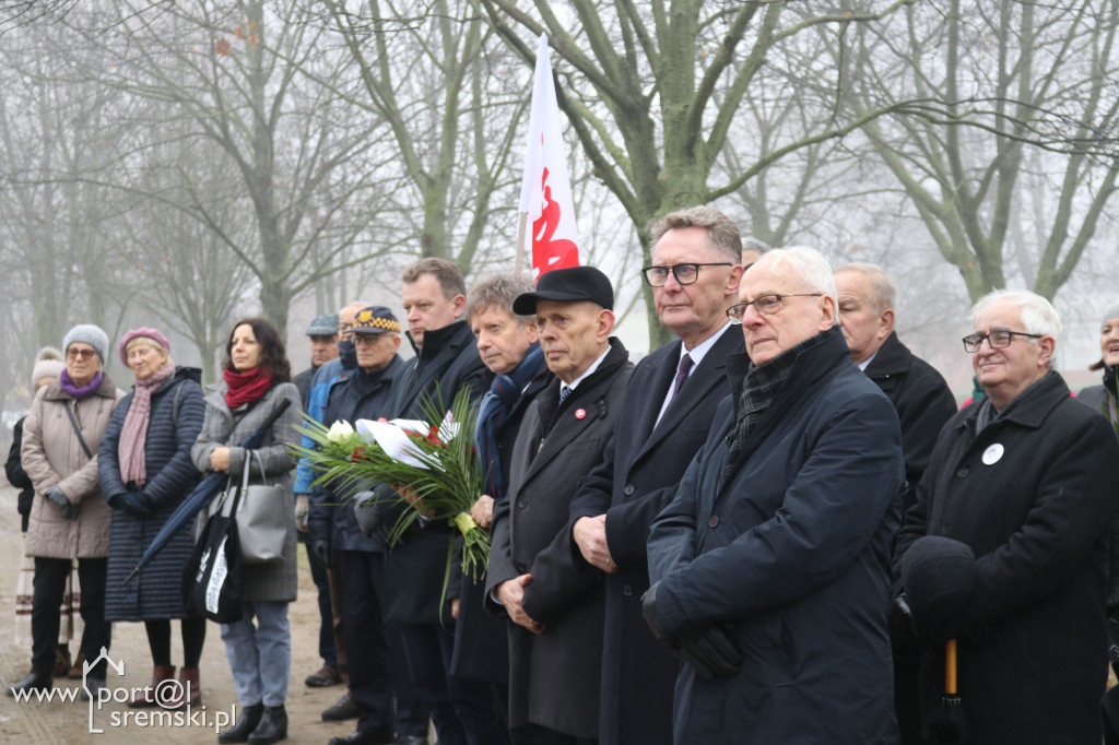 Odsłonięto tablicę i uhonorowano trzech bohaterów