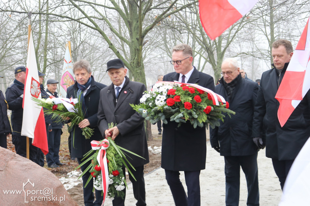 Odsłonięto tablicę i uhonorowano trzech bohaterów