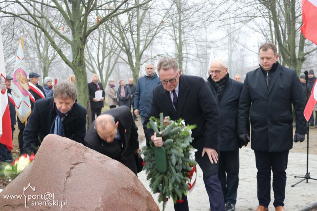 Odsłonięto tablicę i uhonorowano trzech bohaterów