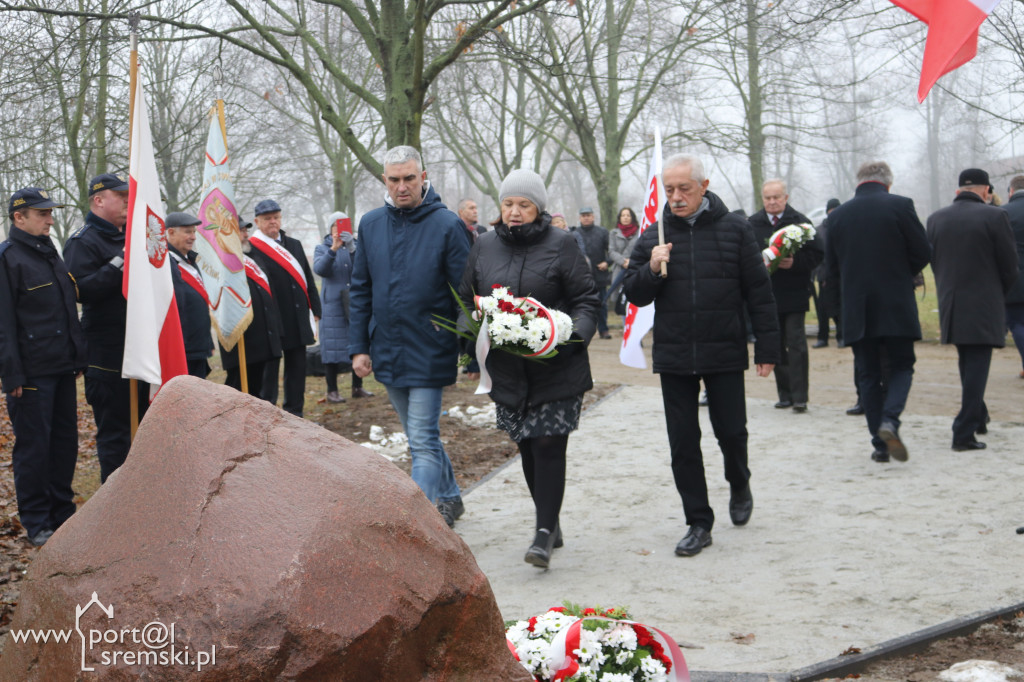Odsłonięto tablicę i uhonorowano trzech bohaterów