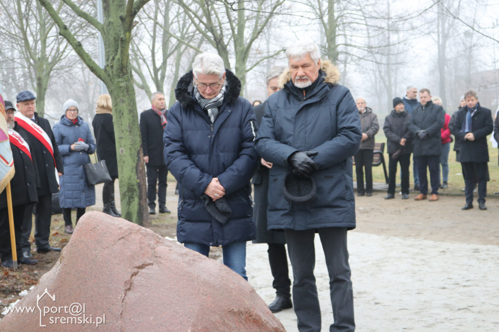 Odsłonięto tablicę i uhonorowano trzech bohaterów