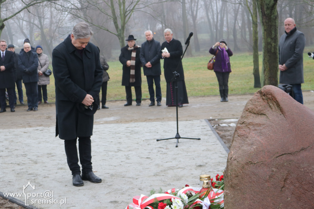 Odsłonięto tablicę i uhonorowano trzech bohaterów