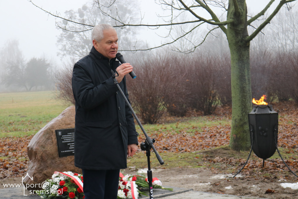 Odsłonięto tablicę i uhonorowano trzech bohaterów
