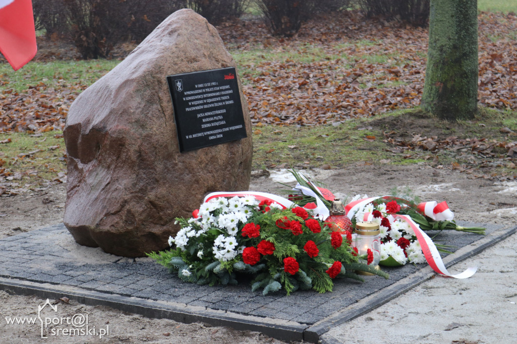 Odsłonięto tablicę i uhonorowano trzech bohaterów