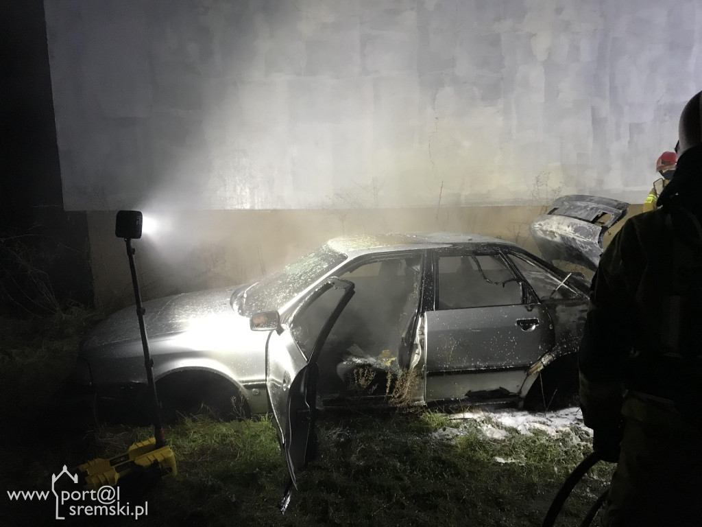 Pożar auta w Zbrudzewie