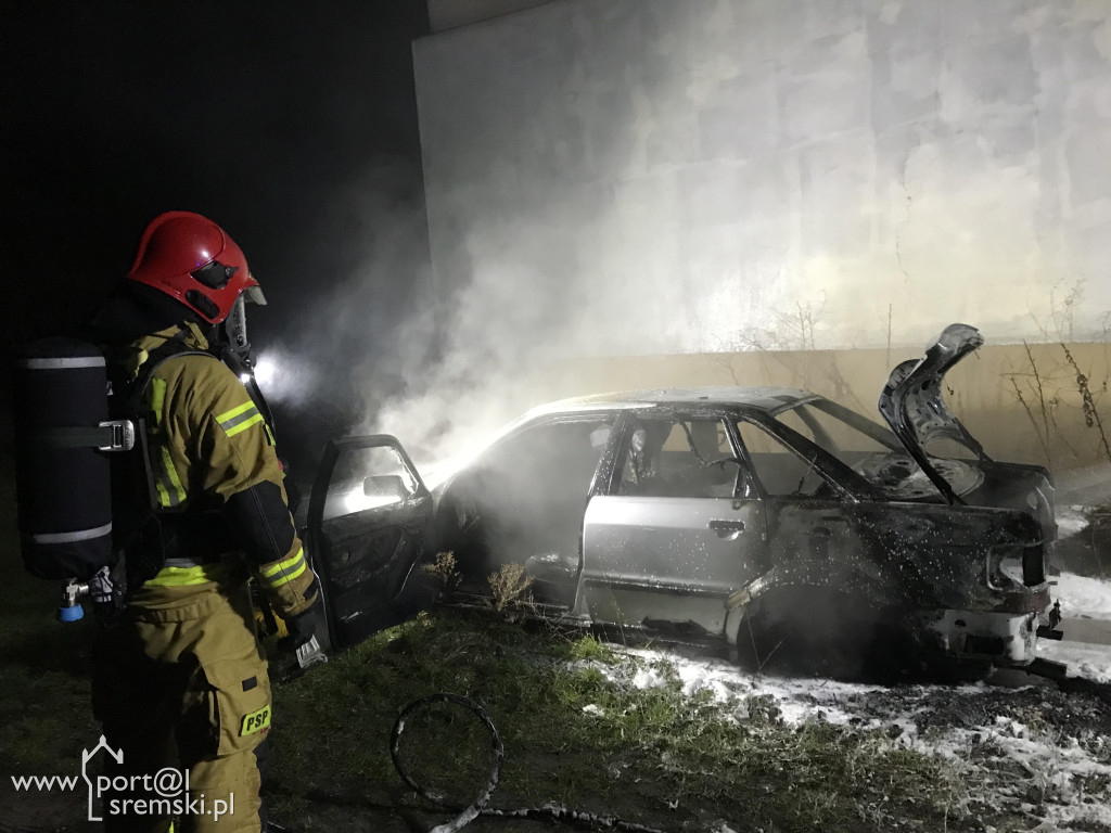 Pożar auta w Zbrudzewie
