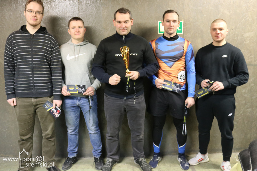 DYSTRYKT - 6 STYCZNIA