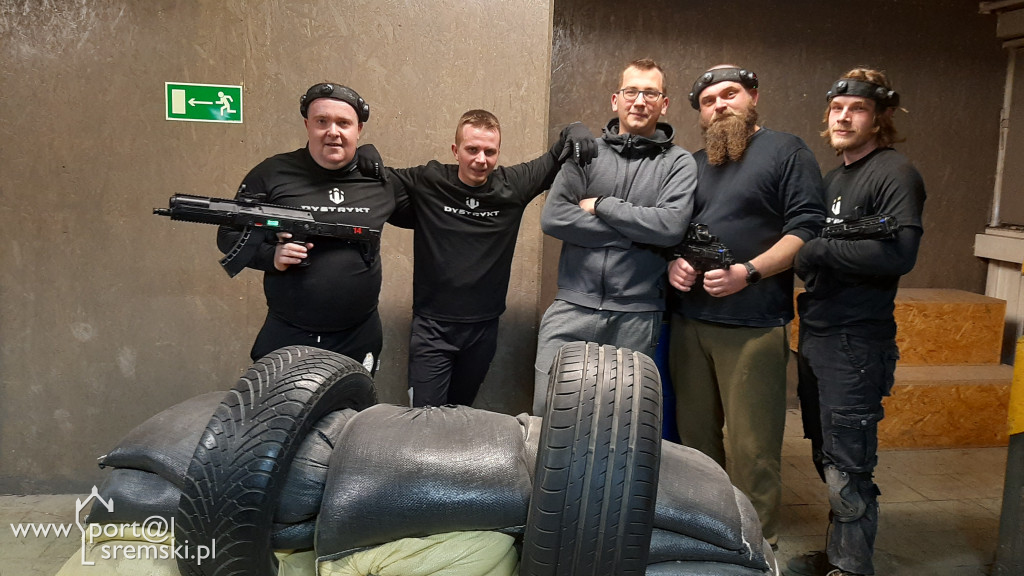 DYSTRYKT - 6 STYCZNIA