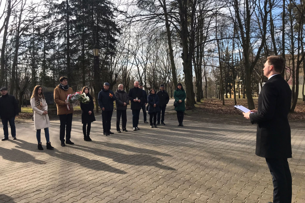 Patriotyczna uroczystość przy pomniku Witolda Pileckiego