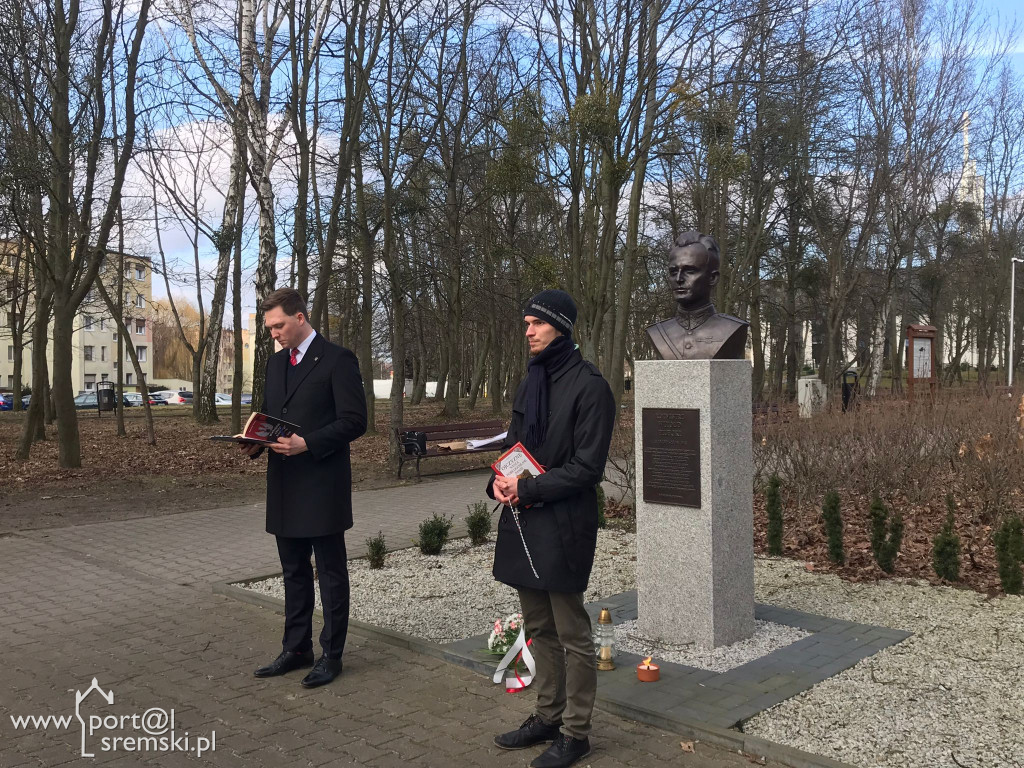 Patriotyczna uroczystość przy pomniku Witolda Pileckiego