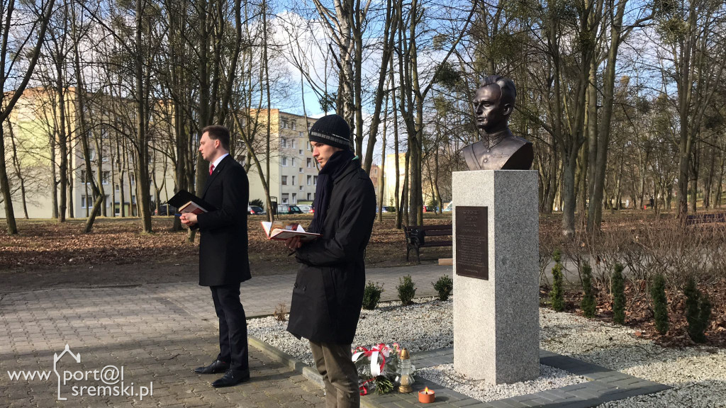 Patriotyczna uroczystość przy pomniku Witolda Pileckiego