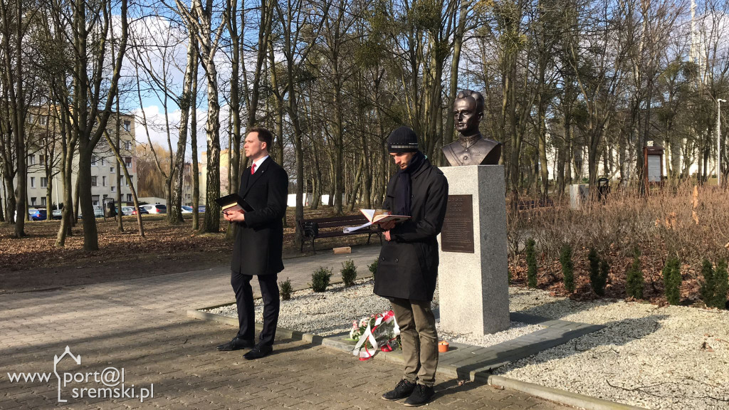 Patriotyczna uroczystość przy pomniku Witolda Pileckiego