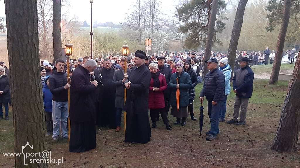 Wielki Piątek - Droga Krzyżowa