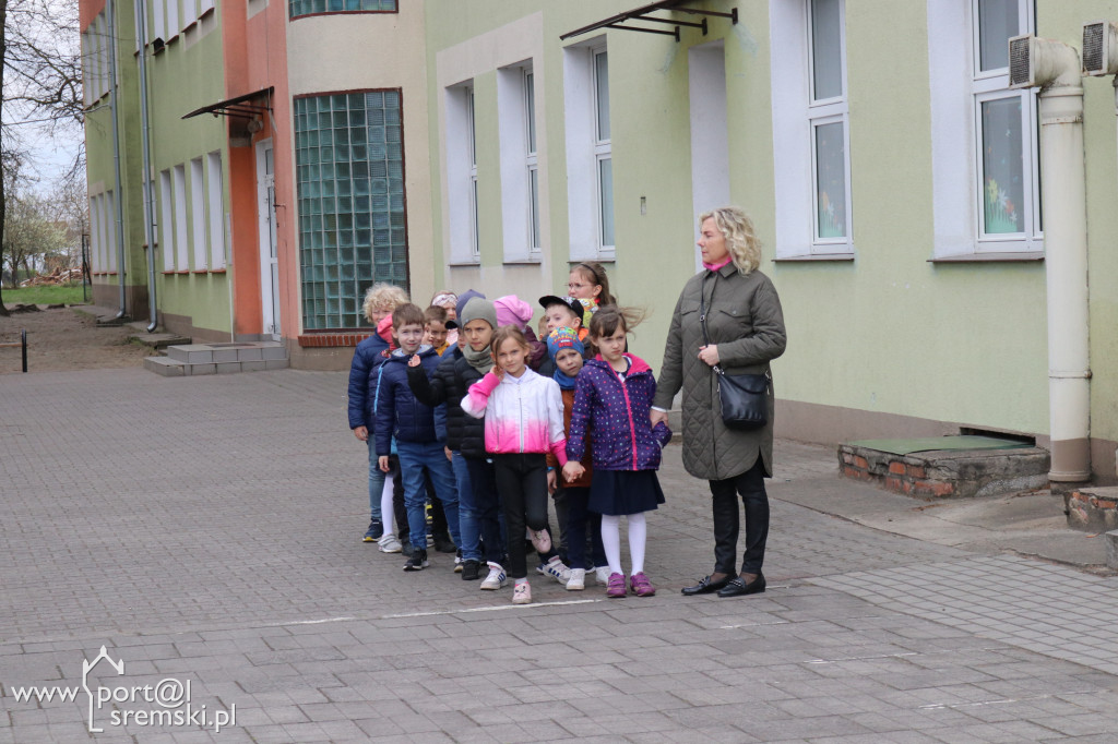 Odsłonięcie tablicy braci Skrzydlewskich